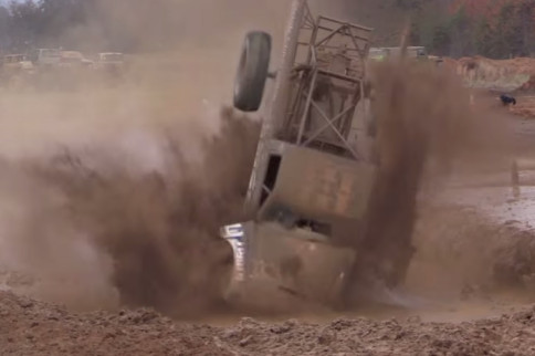 Video: 2014 Crash Compilation-The Best Axle-Busting Flips And Rolls