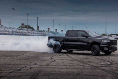 confirmed-the-5-7l-hemi-v-8-is-back-for-2026-ram-1500-2025-06-04_13-38-54_329420