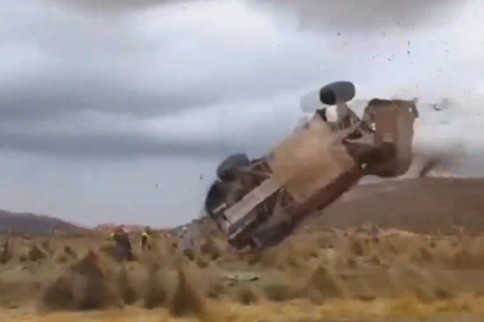 Video: Huge Crash At Dakar Rally 2015