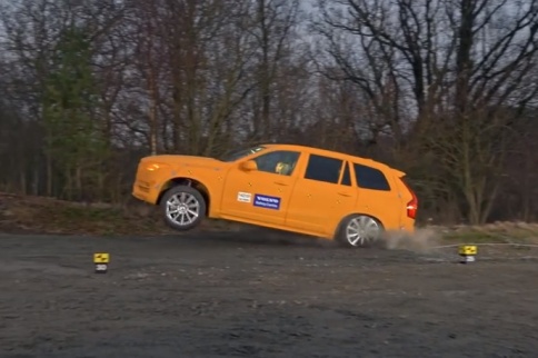 Video: Volvo Testing Run-Off Ditch Crash Tests